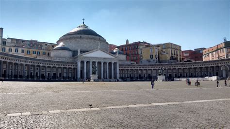  Piazza del Plebiscito: A Majestic Square Echoing with History!